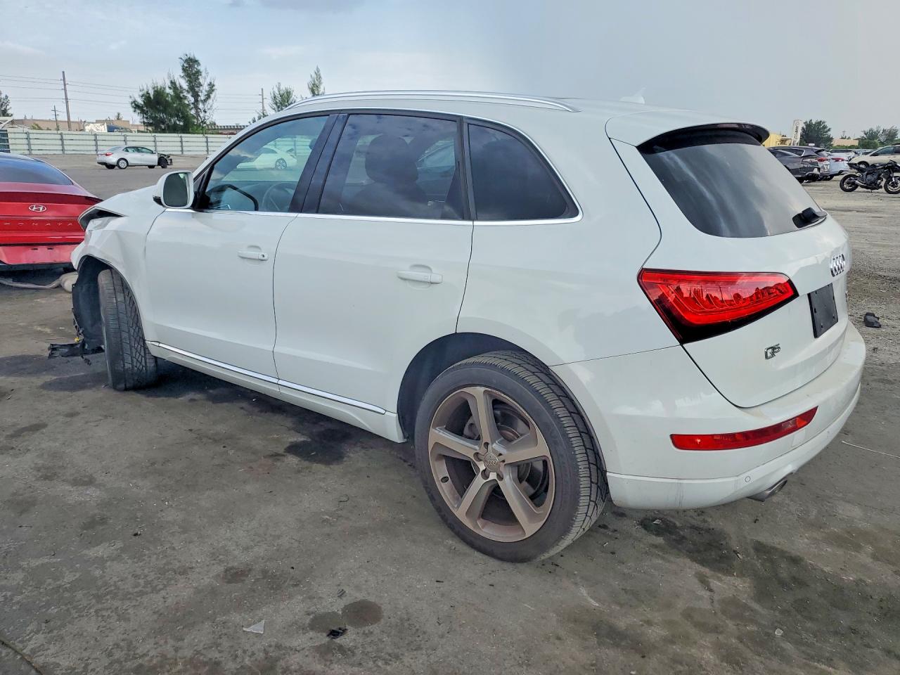 2014 AUDI Q5