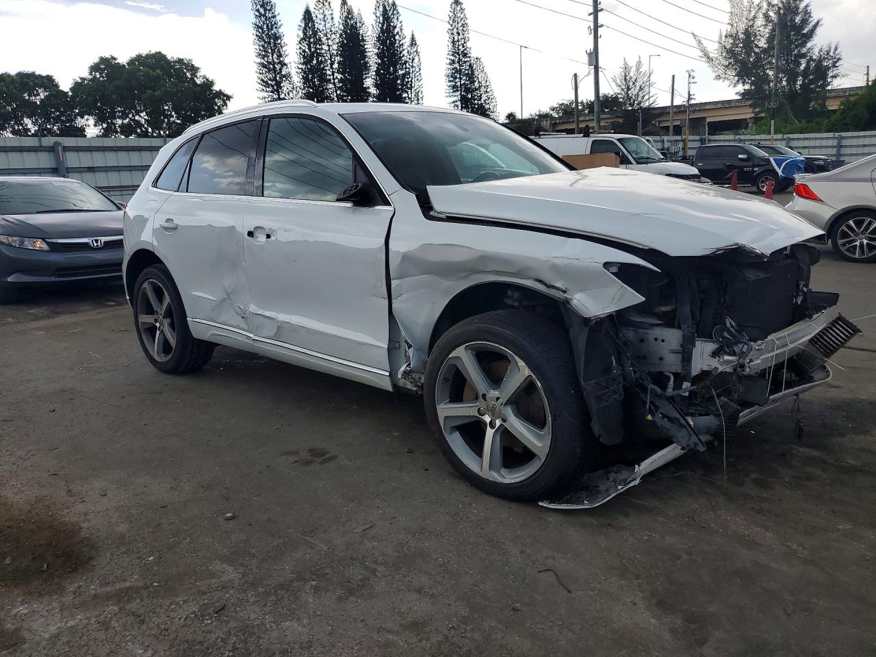 2014 AUDI Q5