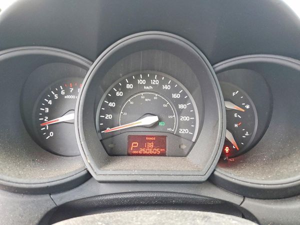 2015 KIA RIO GL - Middle-low