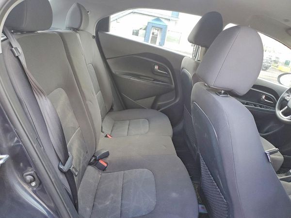 2015 KIA RIO GL - Middle-low