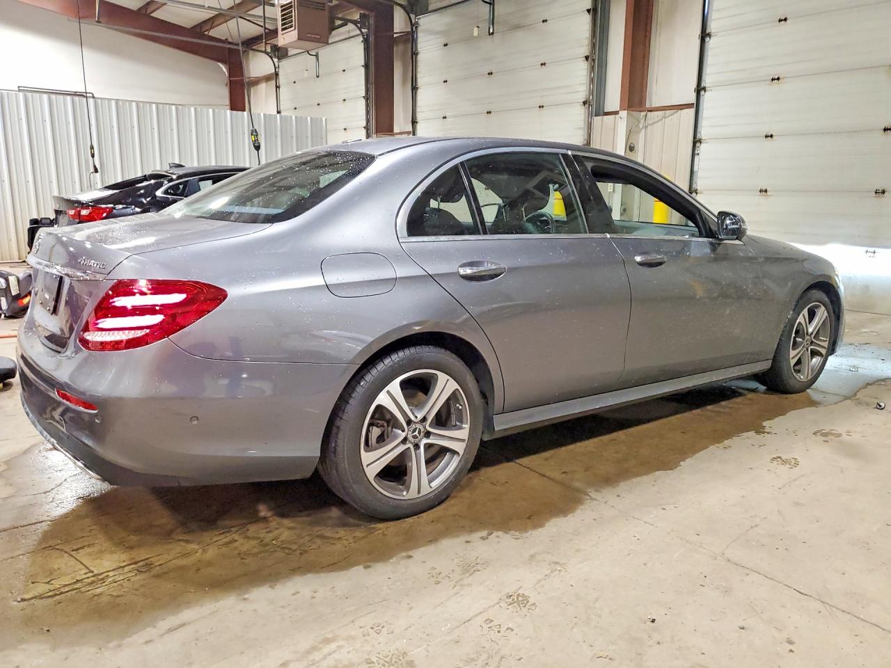 2019 MERCEDES-BENZ E E300-4M