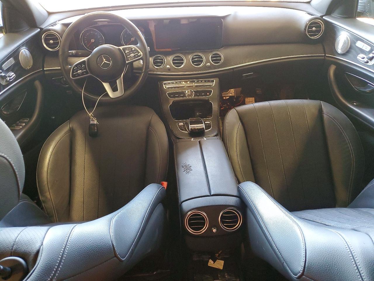 2019 MERCEDES-BENZ E E300-4M