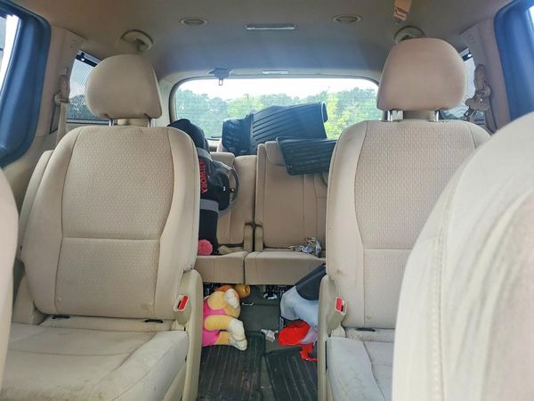 2016 KIA SEDONA LX - Middle-low