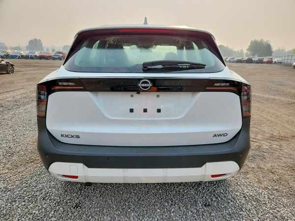 2025 NISSAN KICKS S