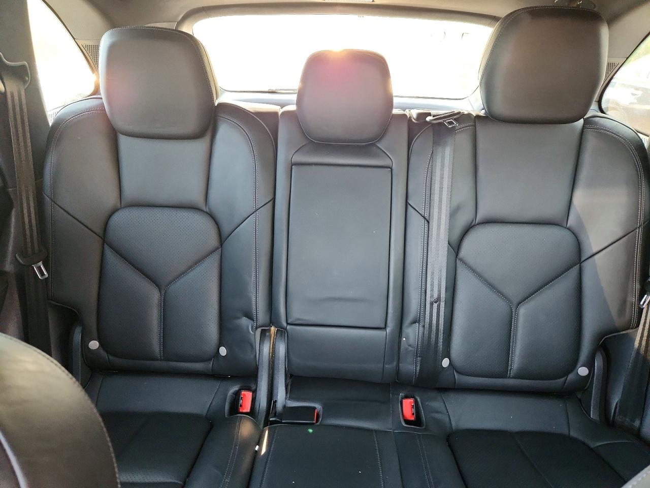 2013 PORSCHE CAYENNE