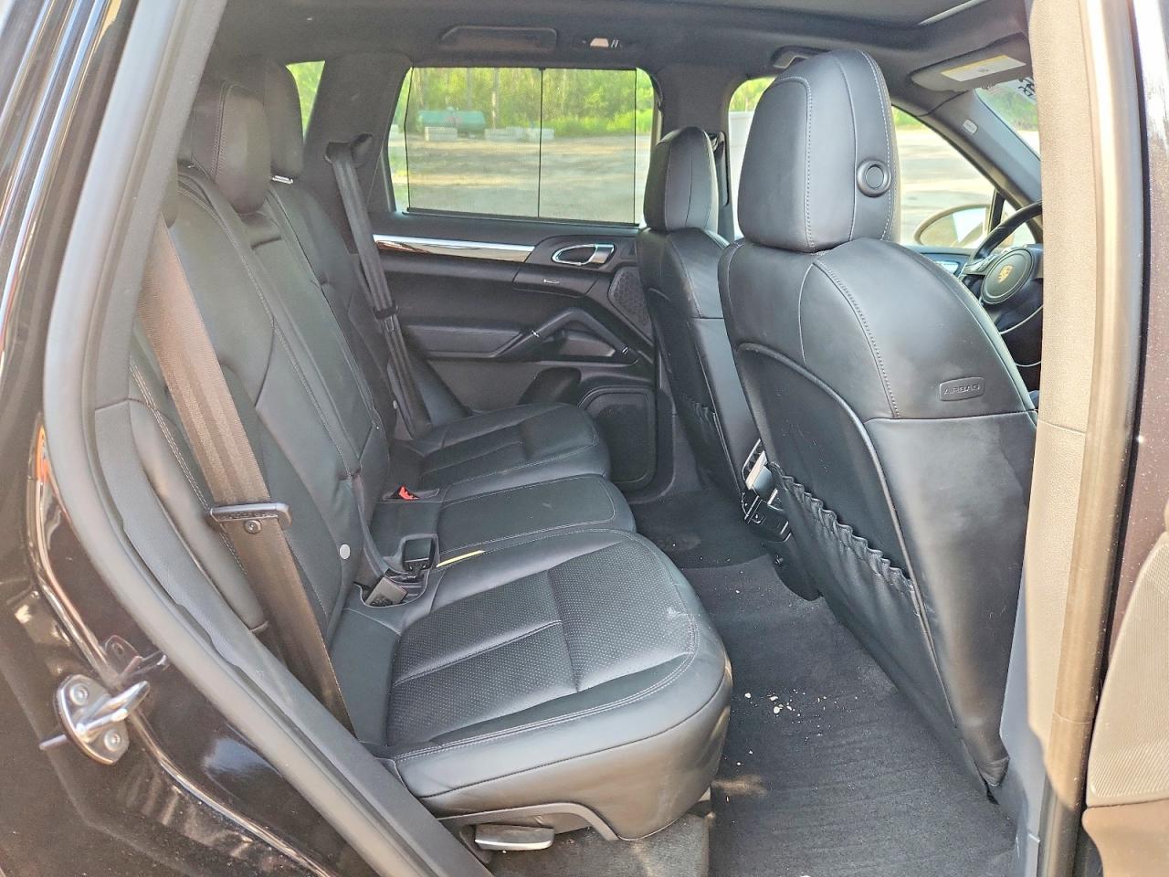 2013 PORSCHE CAYENNE