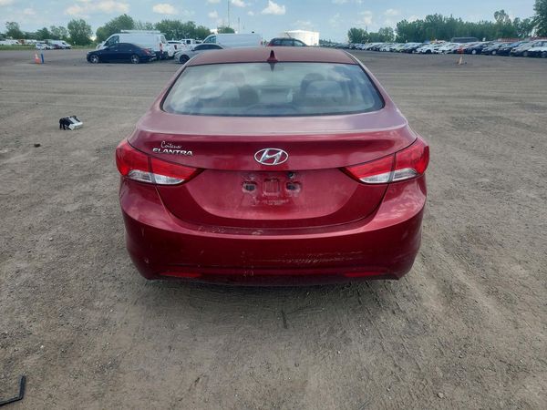 2013 HYUNDAI ELANTRA