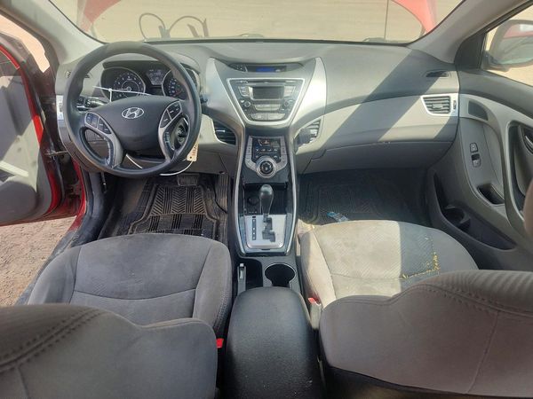 2013 HYUNDAI ELANTRA