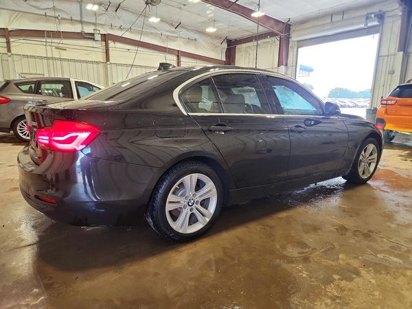 2017 BMW 330 SA