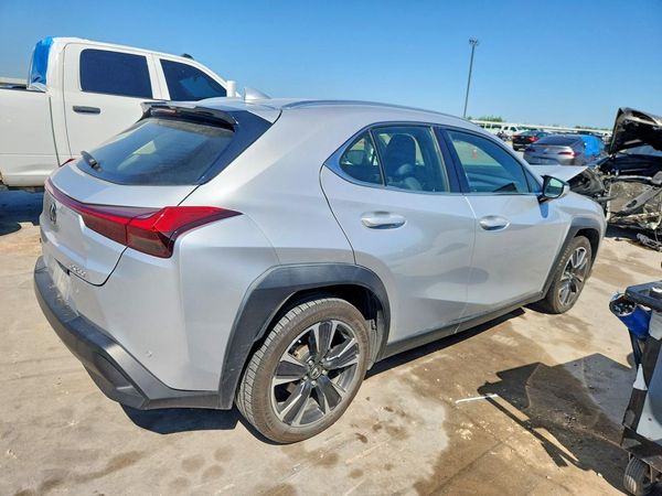 2019 LEXUS UX