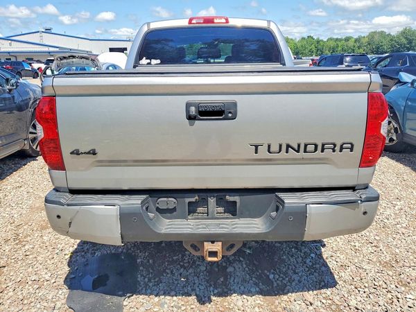 2018 TOYOTA TUNDRA