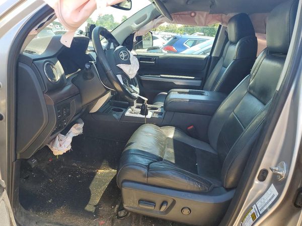 2018 TOYOTA TUNDRA