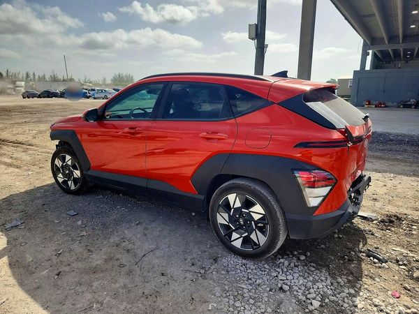 2024 HYUNDAI KONA SE