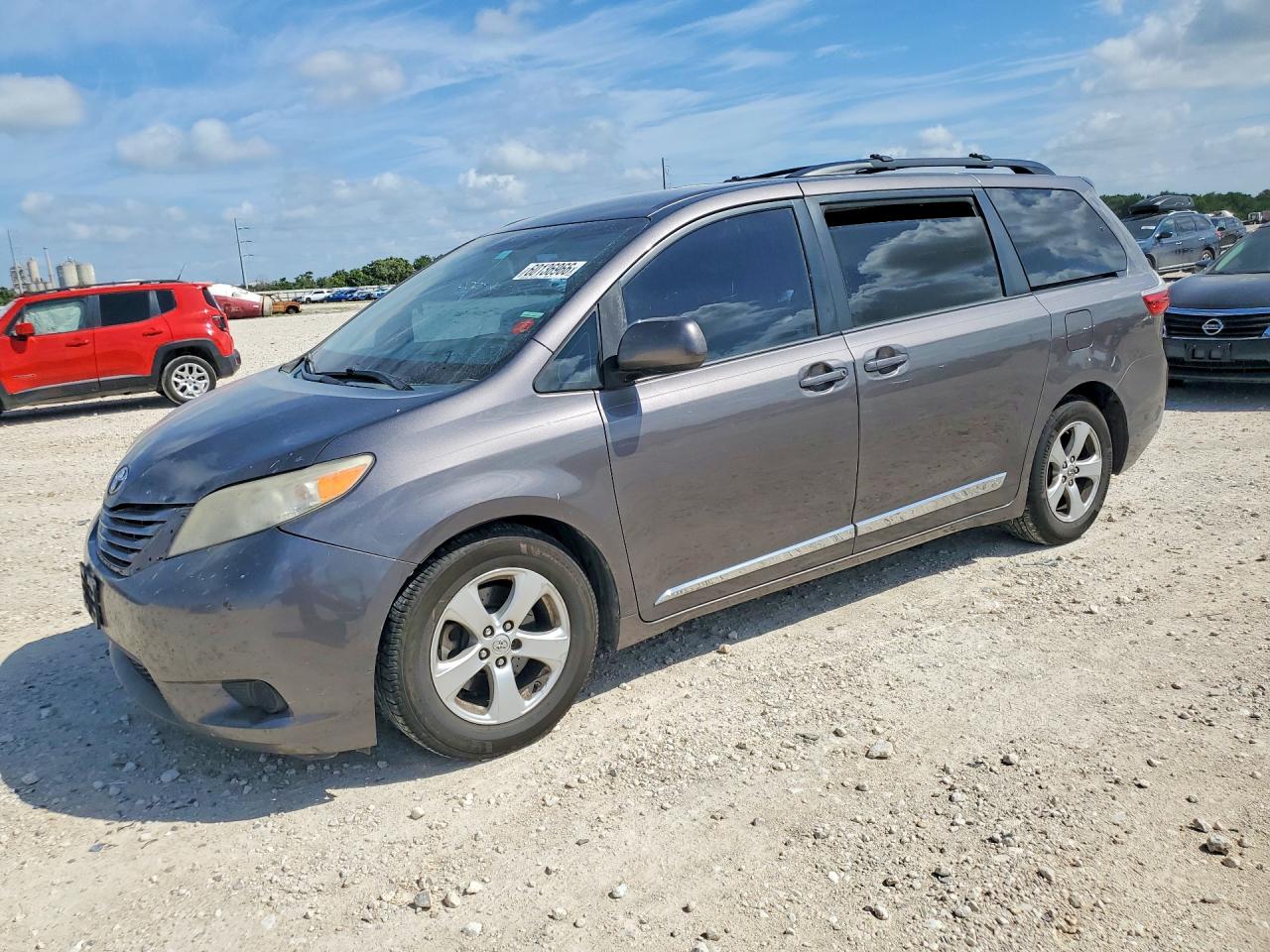 2015 TOYOTA SIENNA