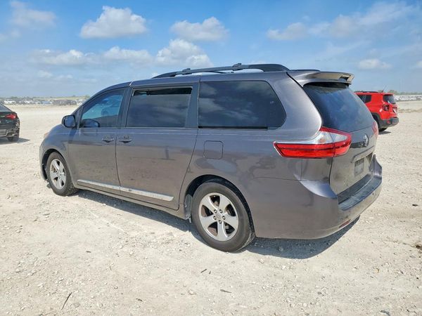 2015 TOYOTA SIENNA