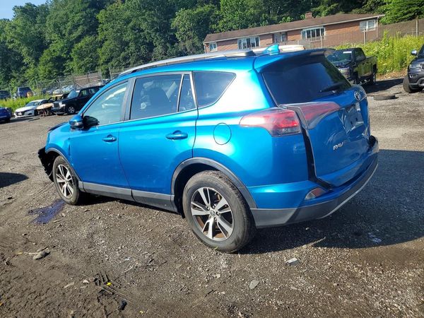 2017 TOYOTA RAV4 XLE