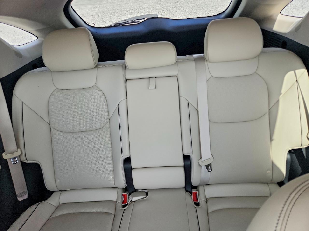 2023 GENESIS GV70