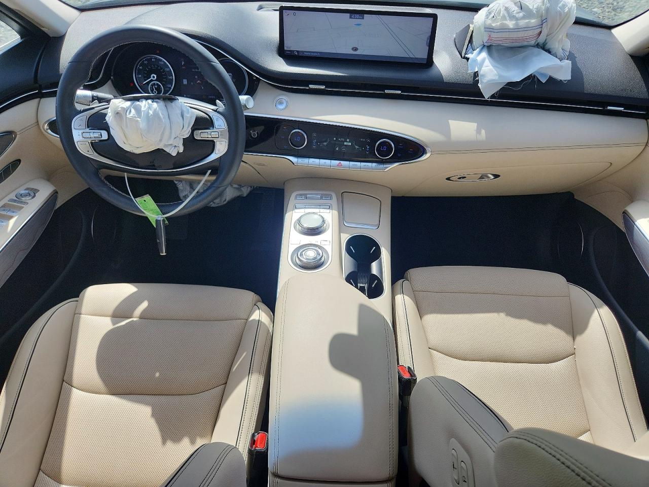 2023 GENESIS GV70