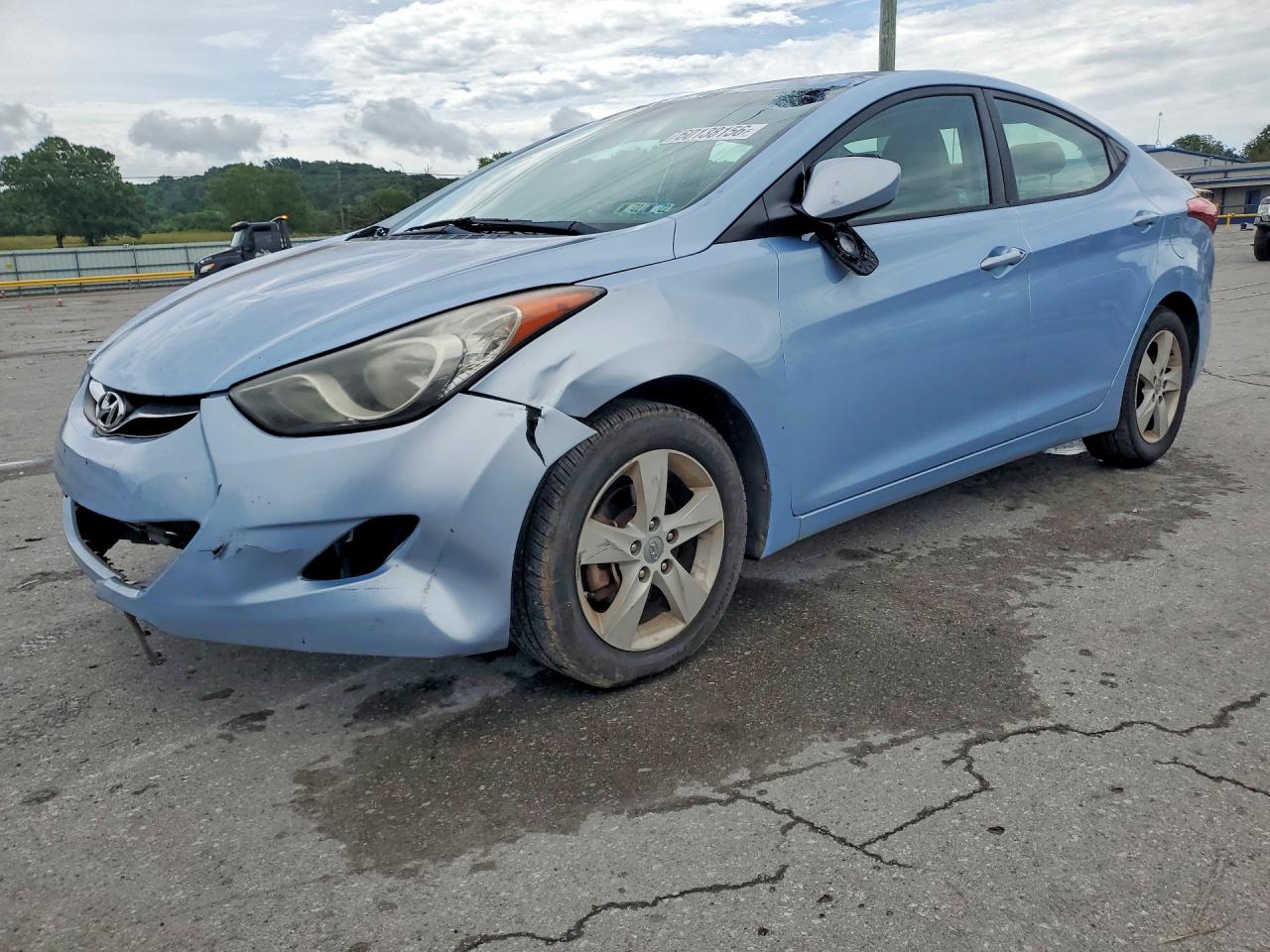 2013 HYUNDAI ELANTRA