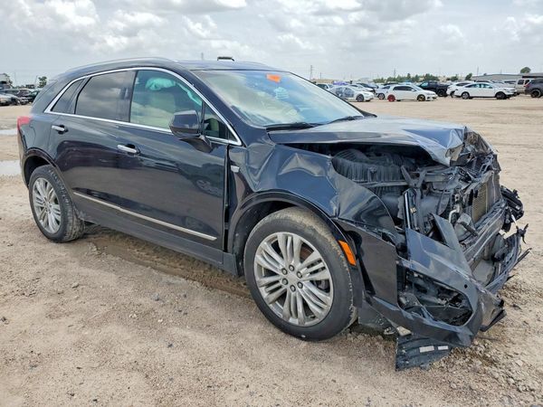 2018 CADILLAC XT5