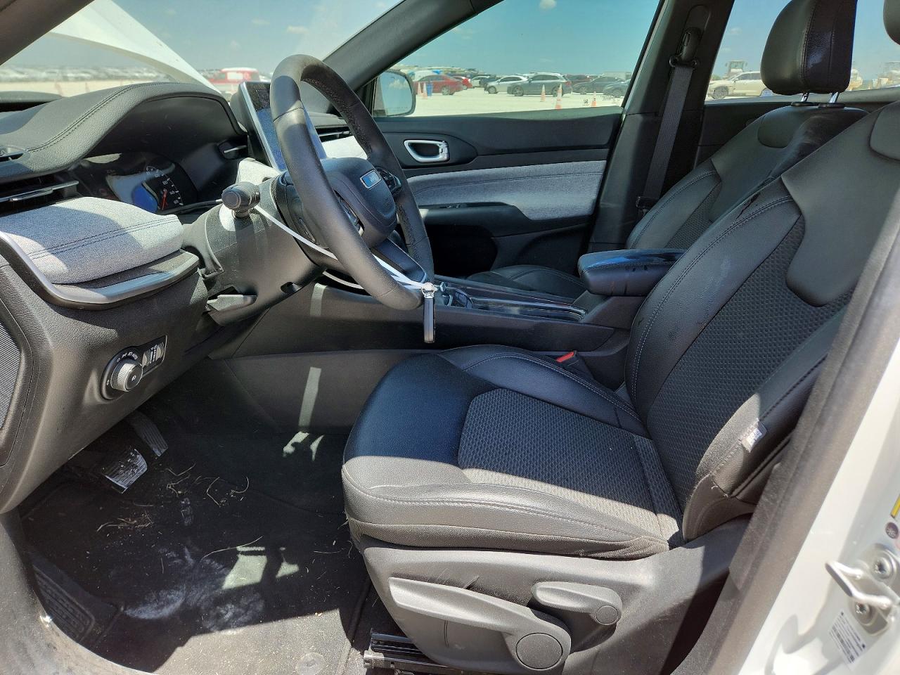 2025 JEEP COMPASS North, Latitude