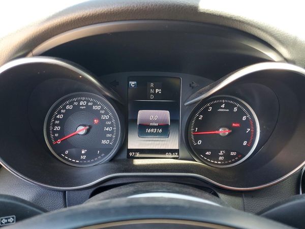 2017 MERCEDES-BENZ C C300