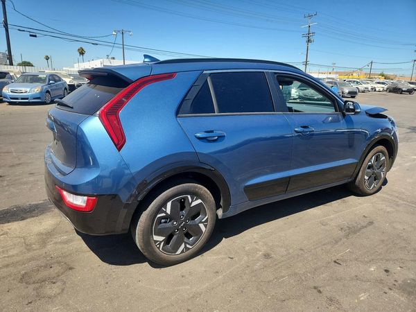 2025 KIA NIRO Wind
