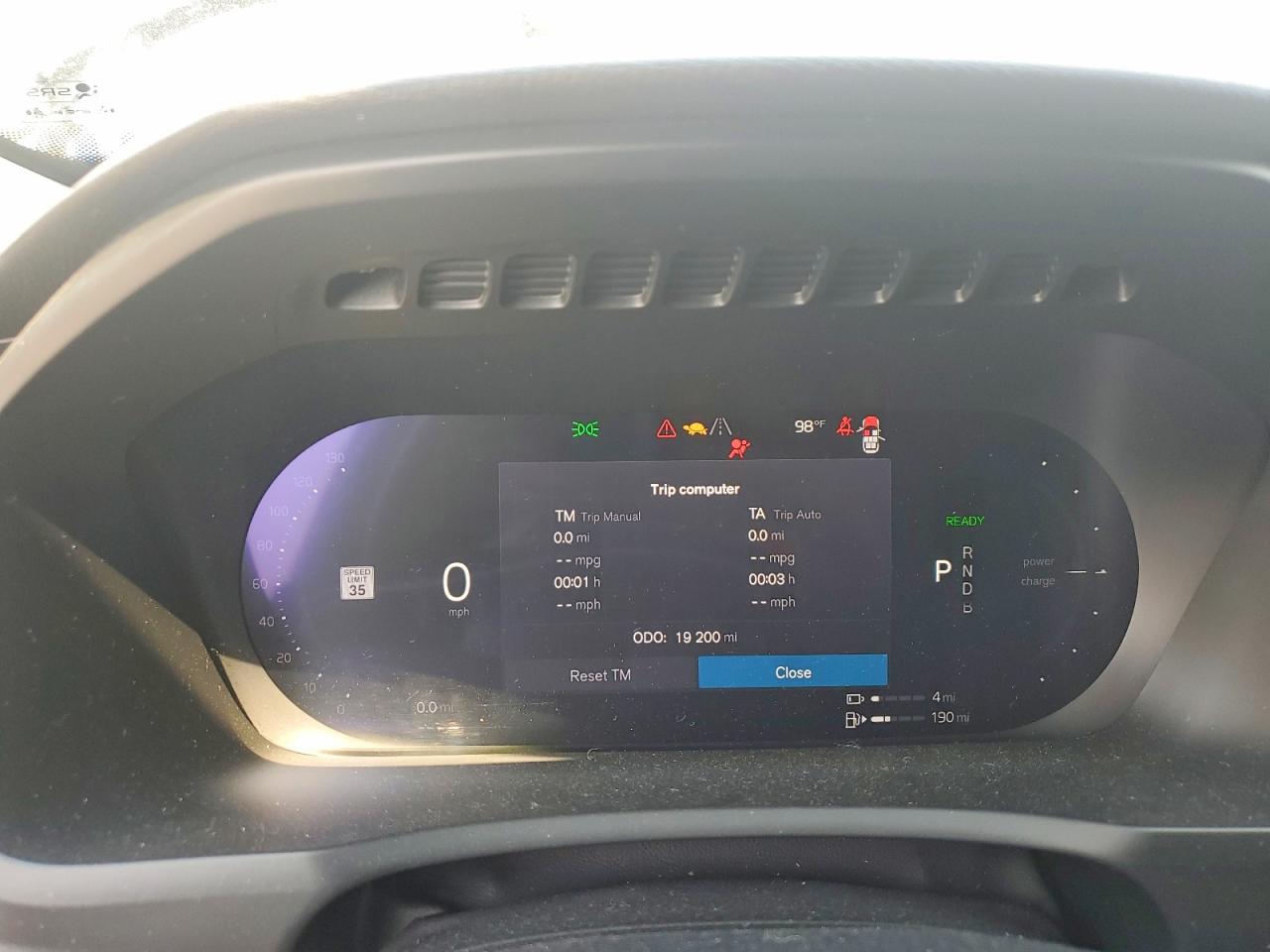 2025 VOLVO XC90 Plus Bright