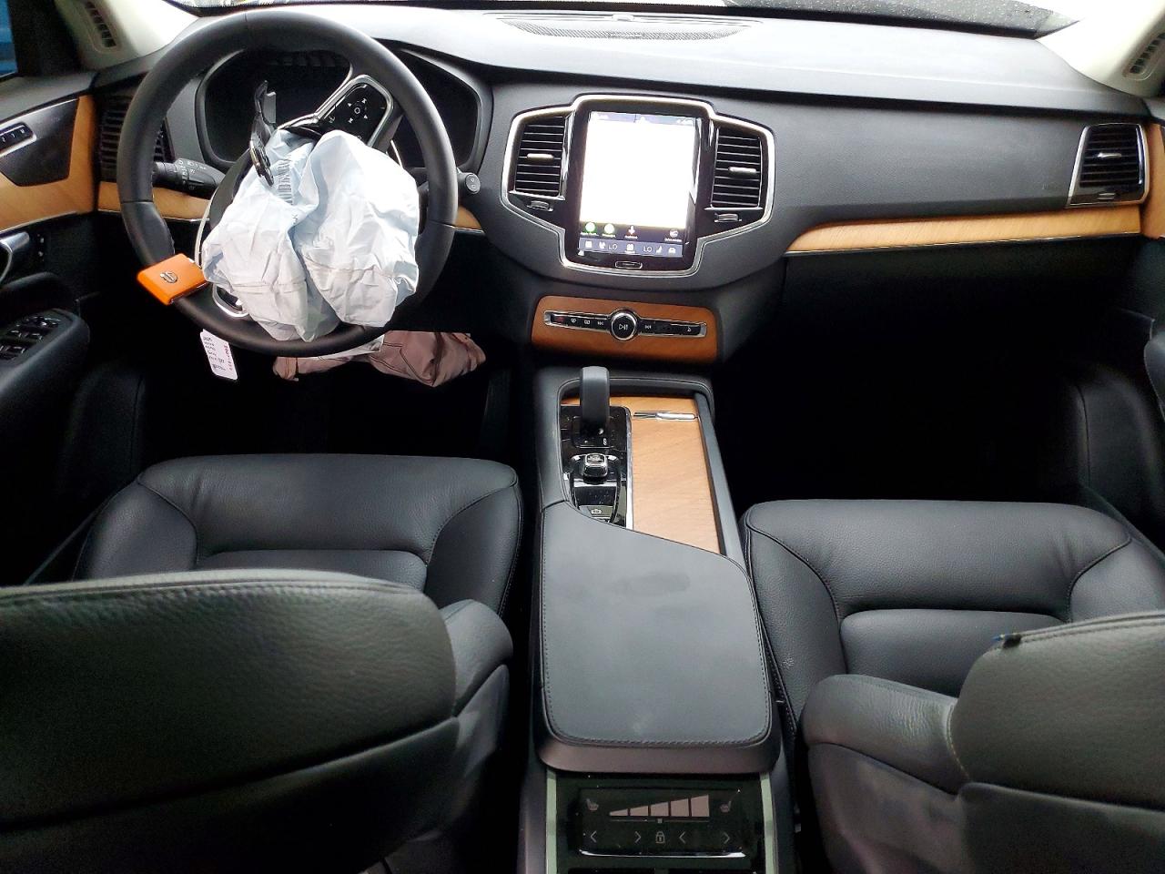 2025 VOLVO XC90 Plus Bright