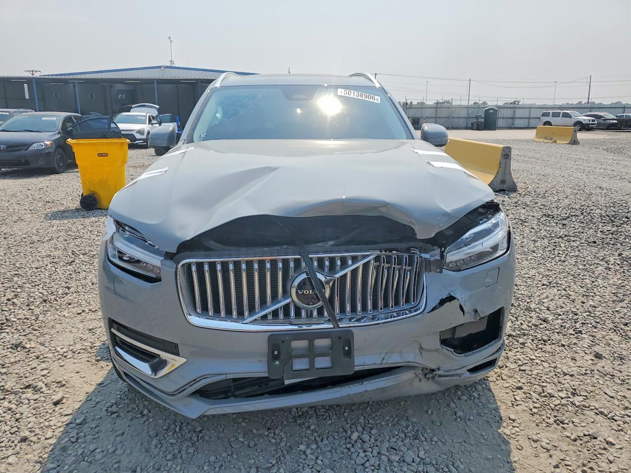 2025 VOLVO XC90 Plus Bright