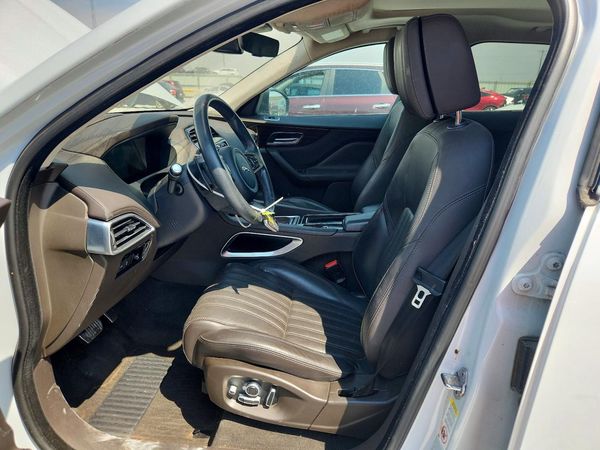 2019 JAGUAR F-PACE