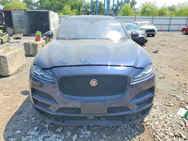 2017 JAGUAR F-PACE Prestige