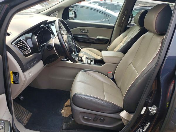 2016 KIA SEDONA