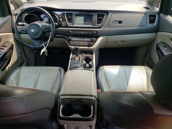 2016 KIA SEDONA