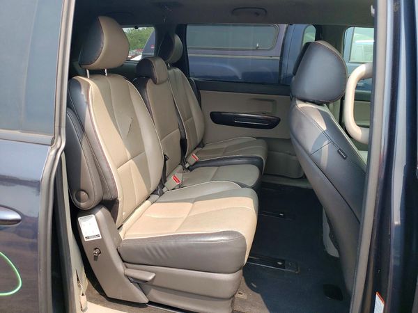 2016 KIA SEDONA