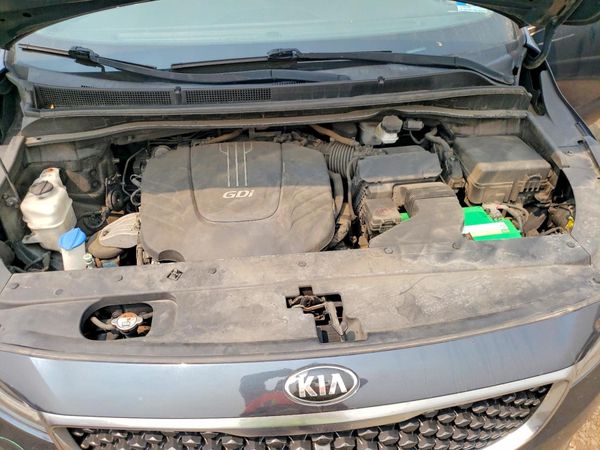 2016 KIA SEDONA