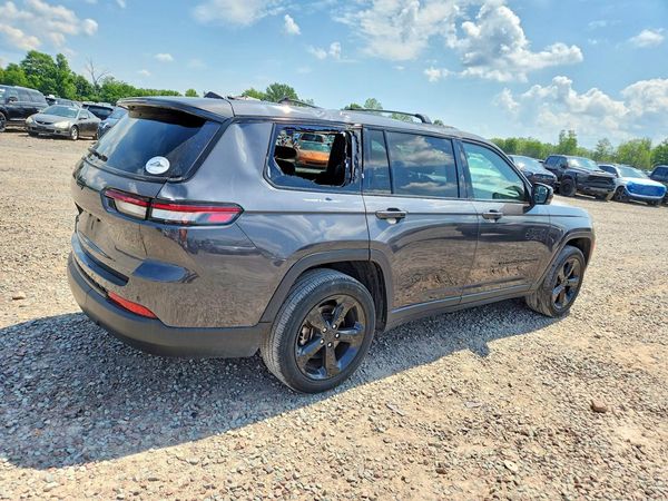 2023 JEEP GRAND CHEROKEE Laredo, Altitude