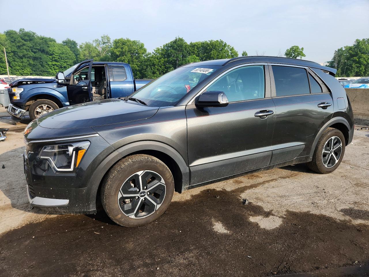 2024 KIA NIRO EX