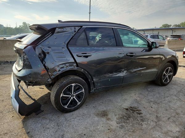 2024 KIA NIRO EX