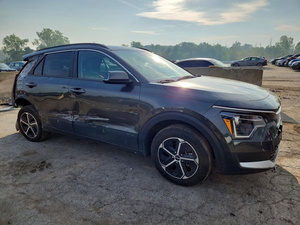 2024 KIA NIRO EX