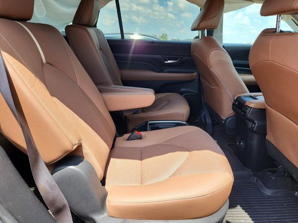 2024 TOYOTA GRAND HIGHLANDER