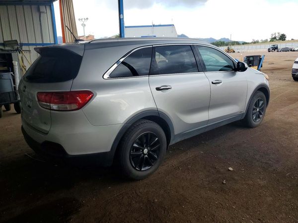 2017 KIA SORENTO L, LX