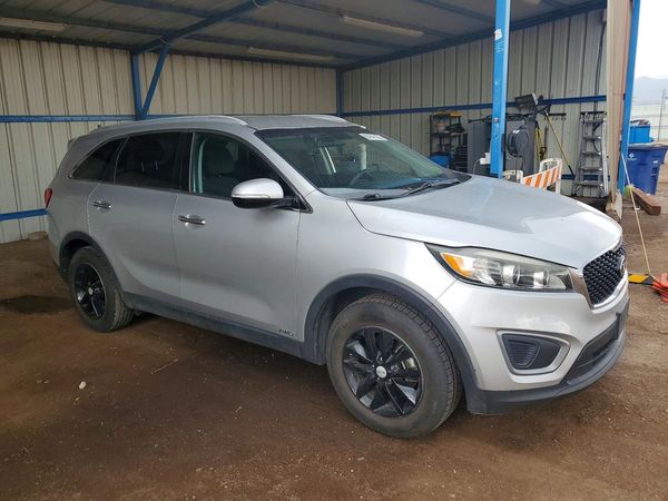 2017 KIA SORENTO L, LX