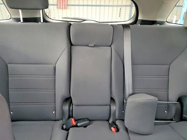 2017 KIA SORENTO L, LX