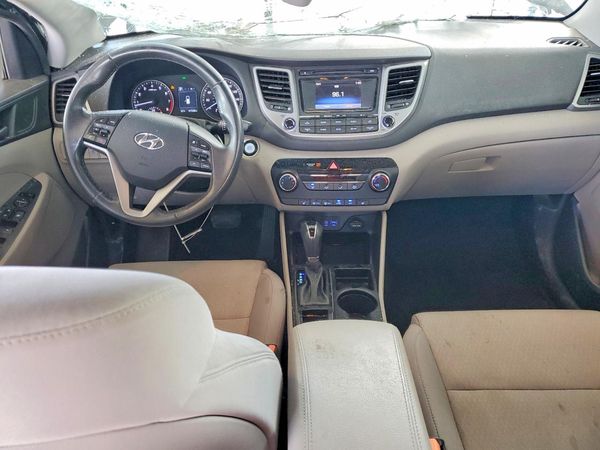 2017 HYUNDAI TUCSON