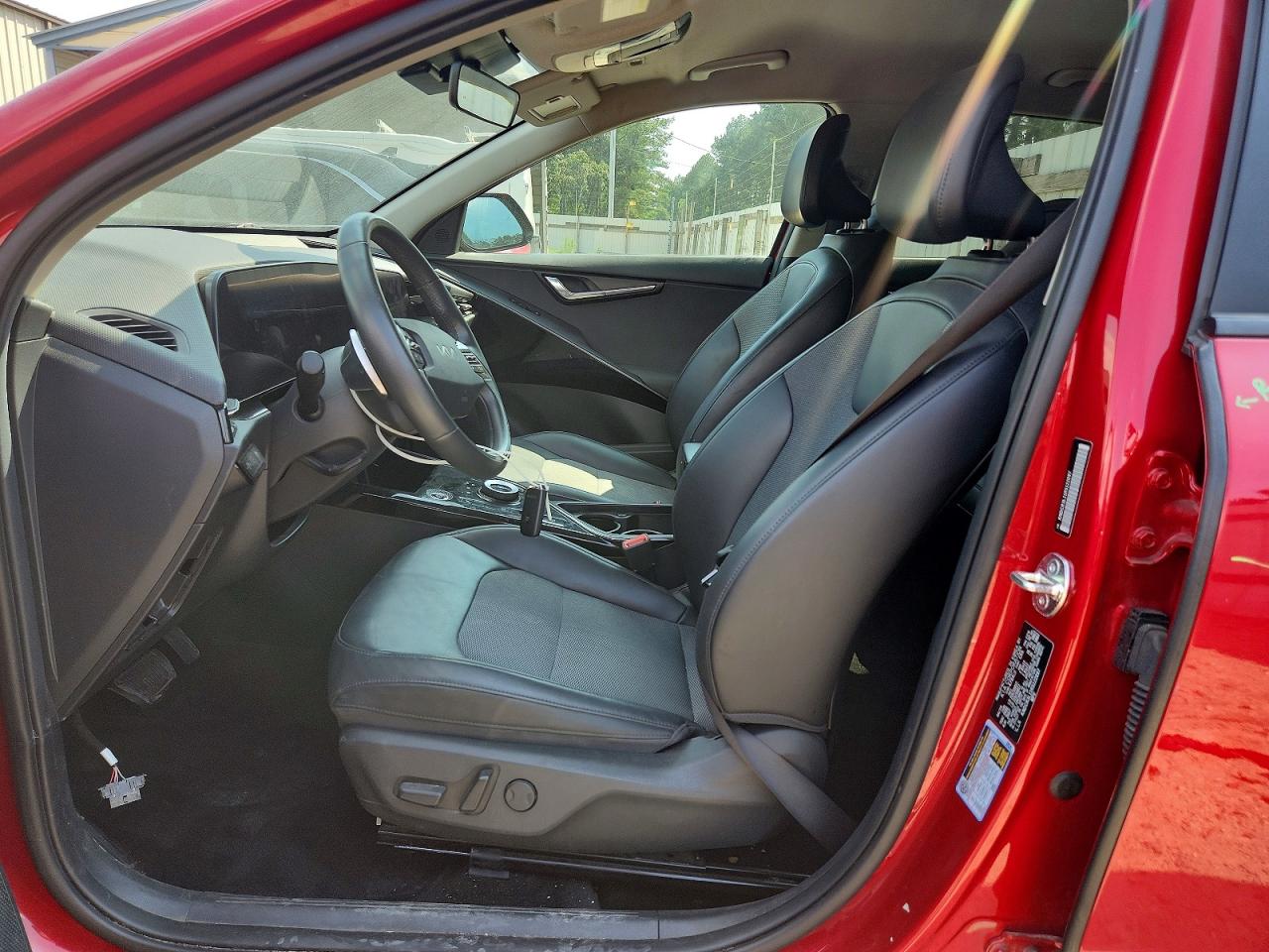 2024 KIA NIRO Wind