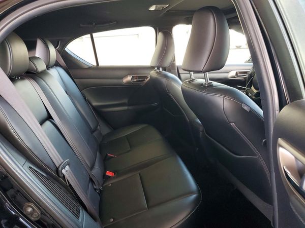 2015 LEXUS CT 200h