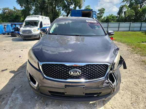 2017 KIA SORENTO L, LX