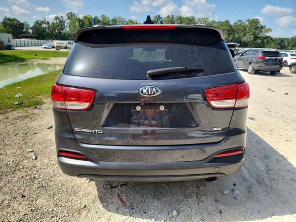 2017 KIA SORENTO L, LX