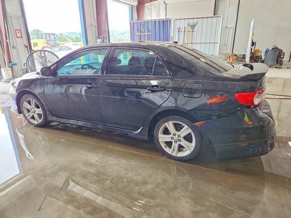 2013 TOYOTA COROLLA